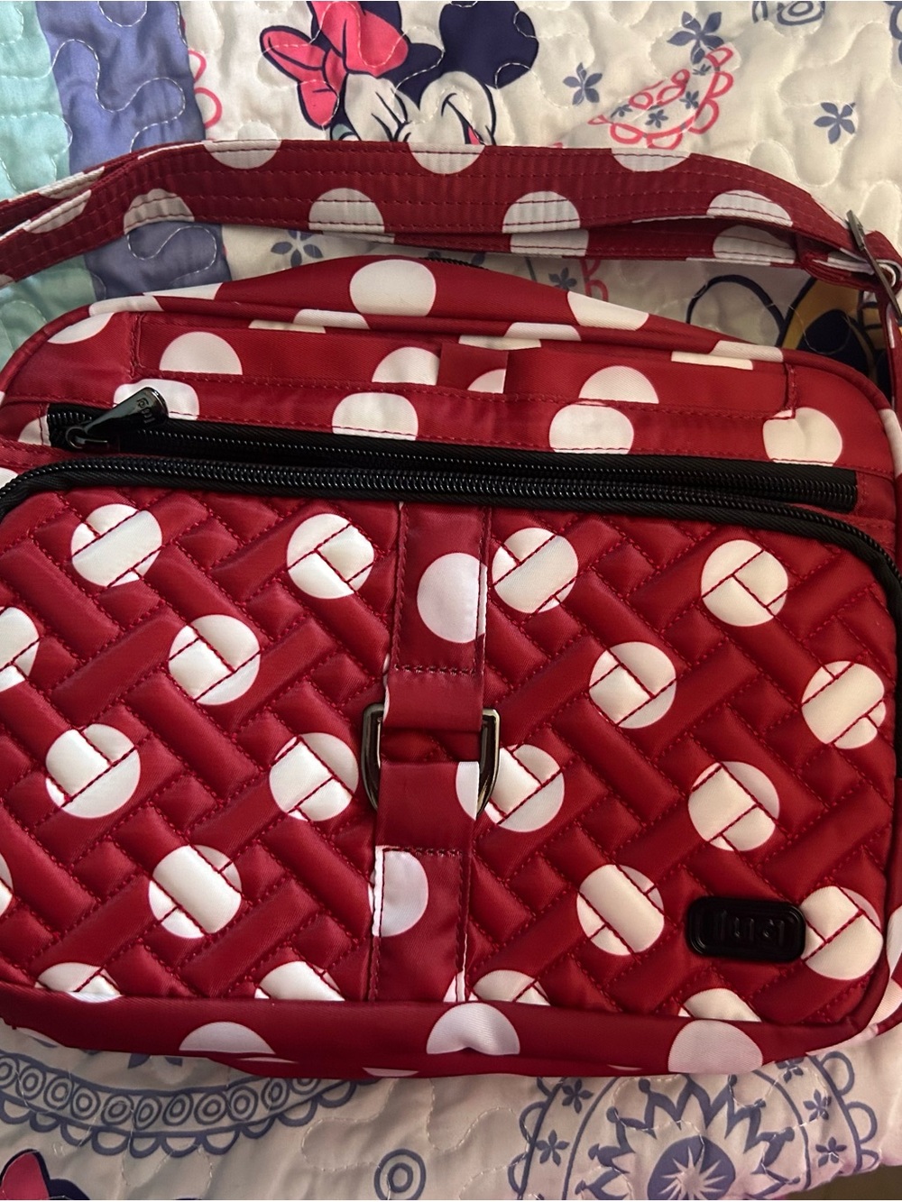 Lug dots carousel bag